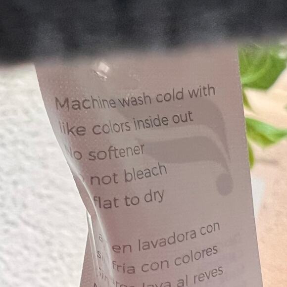 Fabletics Anna Seamless Long Sleeve Hoodie Fitted Athleisure Shirt Grey Large - Picture 10 of 13